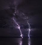 Lightning on the Columbia River, August 2007 Source: Ian Boggs/Wikimedia Commons/CC-BY-SA 2.0