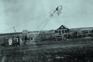 Raising windmill near Milo, Alberta, ca. 1910s