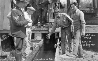 Oil flowing from British Petroleum No. 3 in the Wainwright oil field, 1925. Source: Provincial Archives of Alberta, A10793