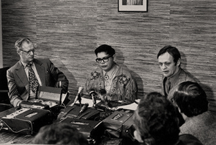 Harold Cardinal meets with Harry Strom